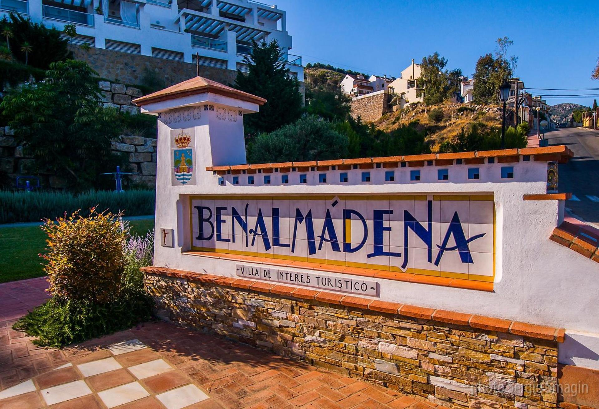 Apartamentos Los Cisnes - 2º Linea De Playa - Perfecta Ubicacion Benalmadena Ngoại thất bức ảnh