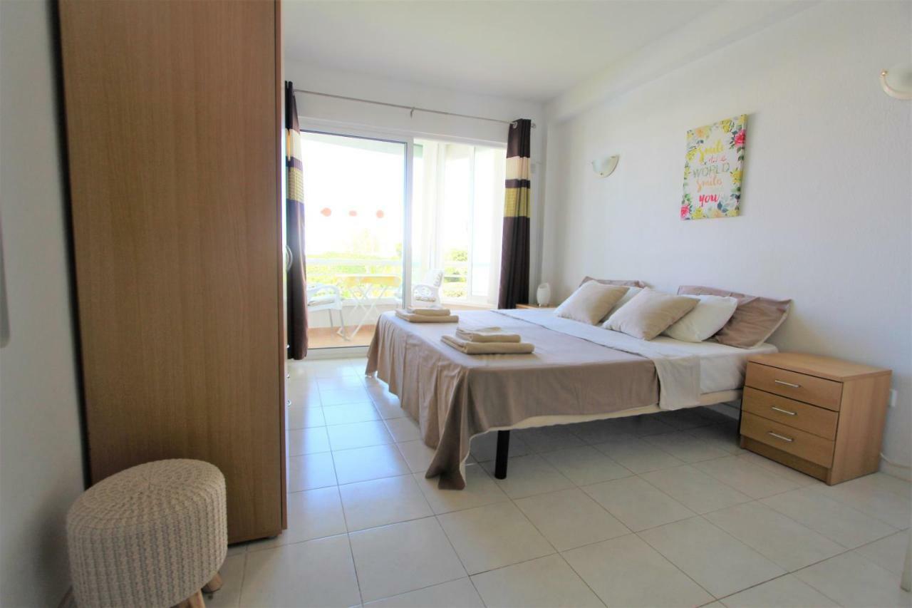 Apartamentos Los Cisnes - 2º Linea De Playa - Perfecta Ubicacion Benalmadena Ngoại thất bức ảnh
