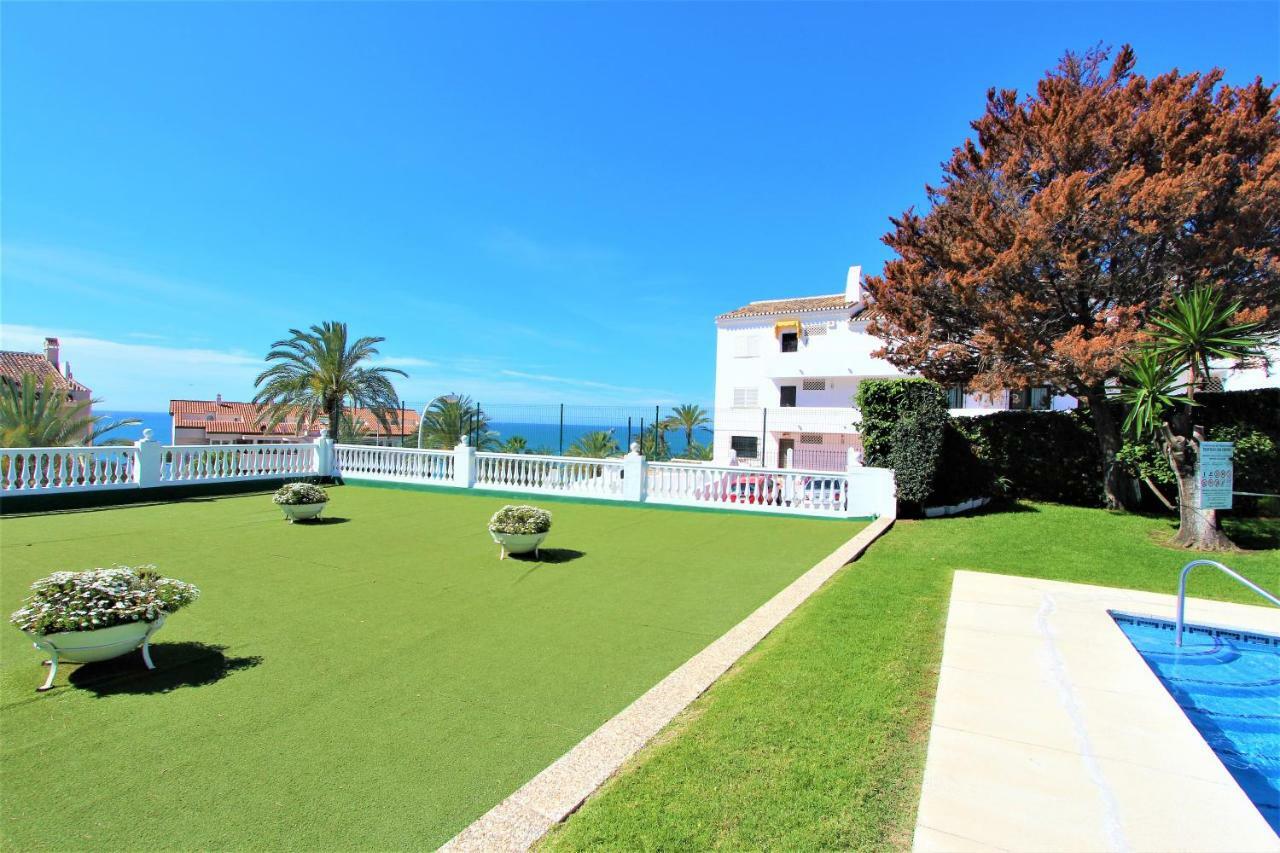 Apartamentos Los Cisnes - 2º Linea De Playa - Perfecta Ubicacion Benalmadena Ngoại thất bức ảnh